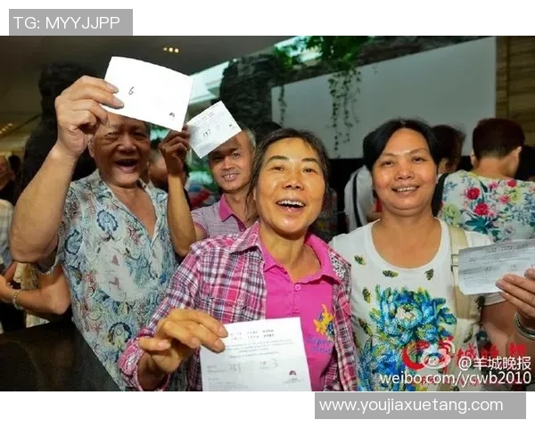 前足球明星在微博分享生活点滴引发粉丝热烈互动与怀旧情怀
