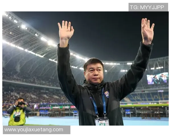 足球明星热议于根伟精彩视频展现足球魅力与激情 足球明星热议于根伟精彩视频展现足球魅力与激情